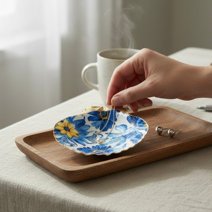 Detailed view of delft blue floral shell trinket dish