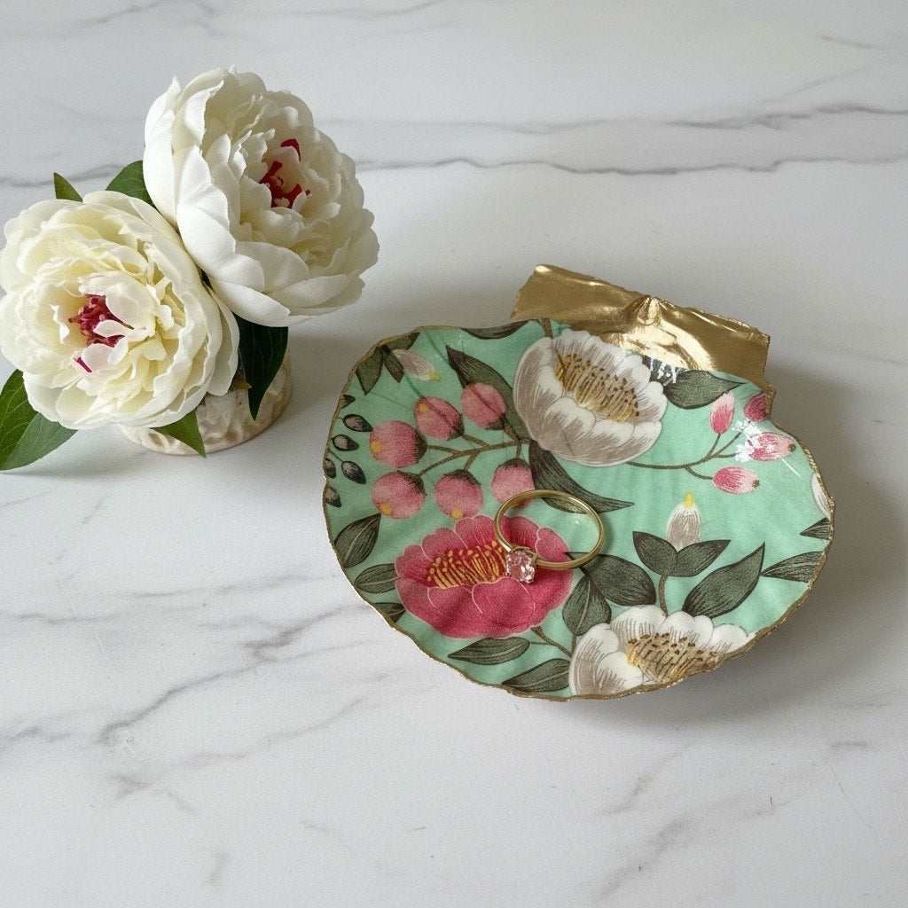 Camellia floral shell trinket dish