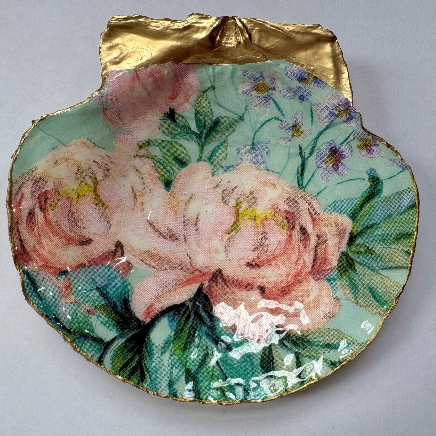 Additional view of vintage pink botanical shell trinket dish