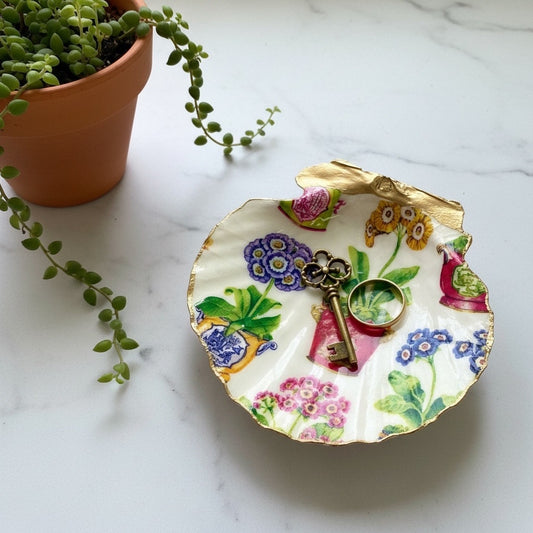 Vintage flower pot shell trinket dish