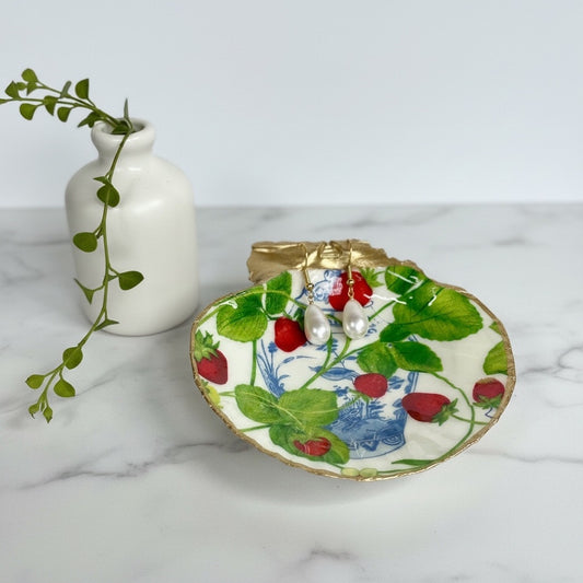 Strawberry Chinoiserie Scallop Shell Trinket Dish, Gold Edge Ring Holder